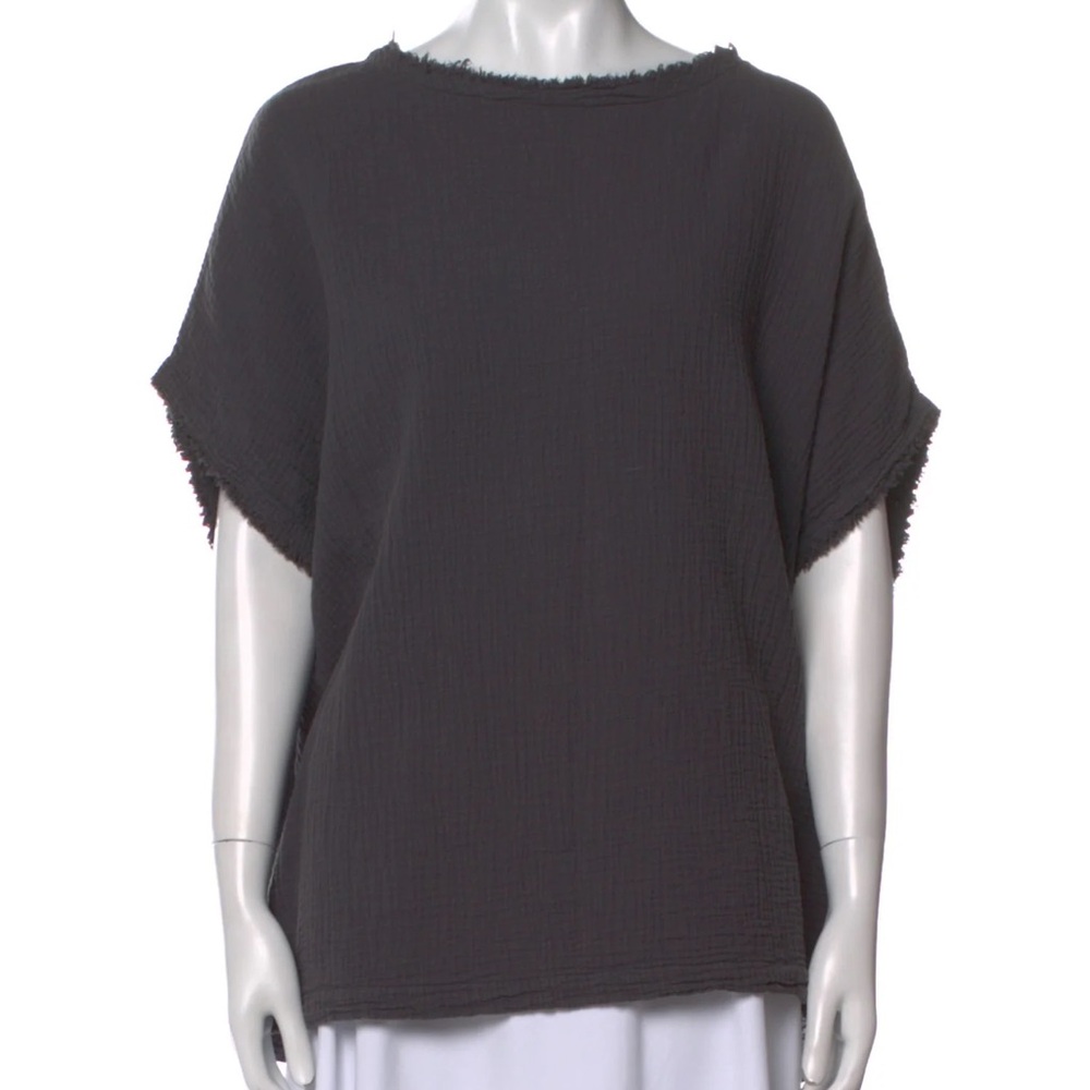 Black Crane Bateau Neckline Short Sleeve Shirt